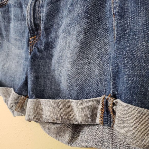 Calvin Klein Blue Jean Shorts With Rolled Hem - Picture 4 of 13